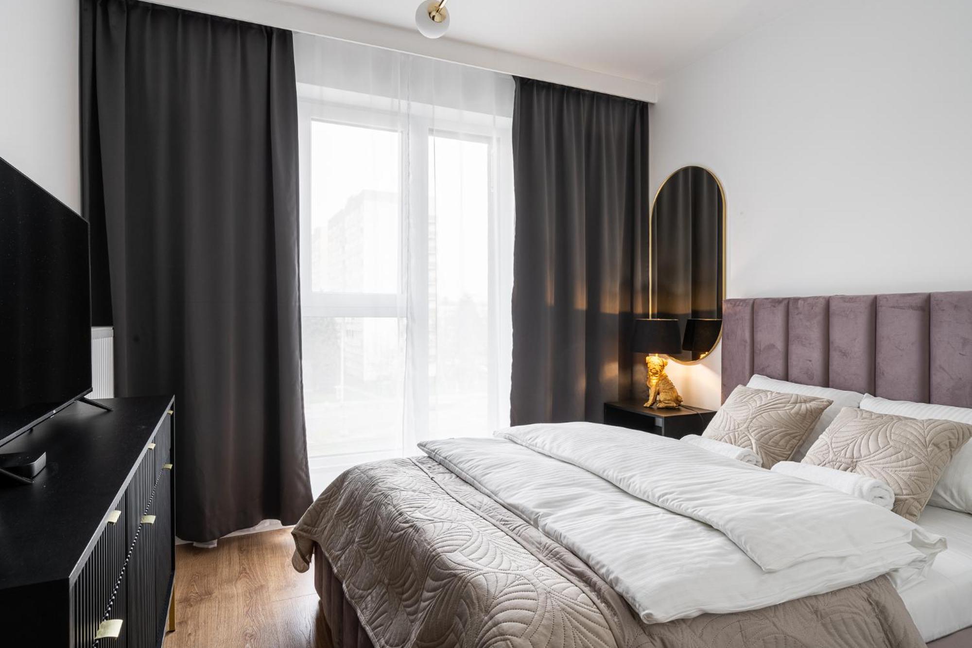 Rentplanet - Legnicka Residence Wroclaw Bagian luar foto