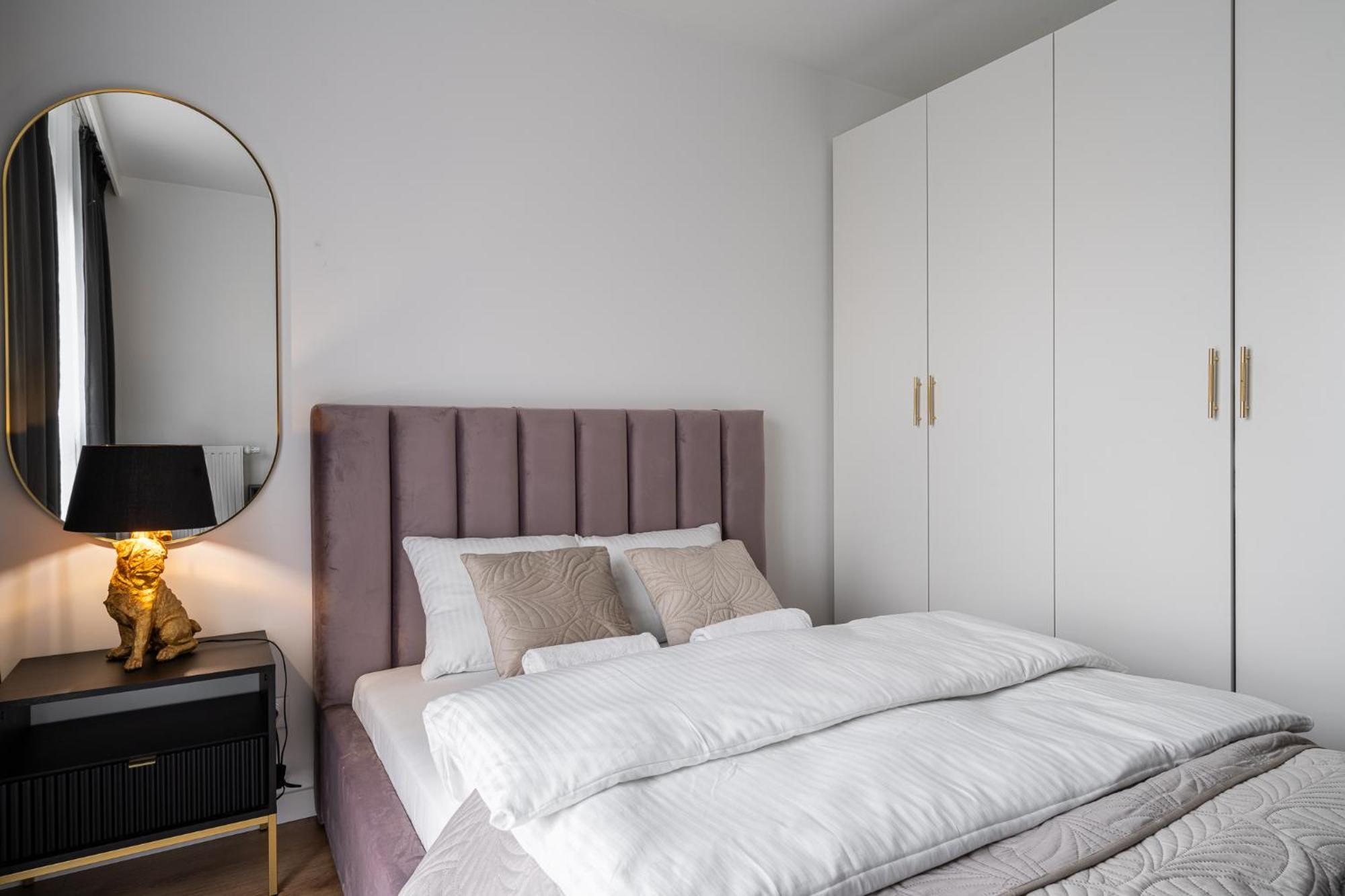 Rentplanet - Legnicka Residence Wroclaw Bagian luar foto